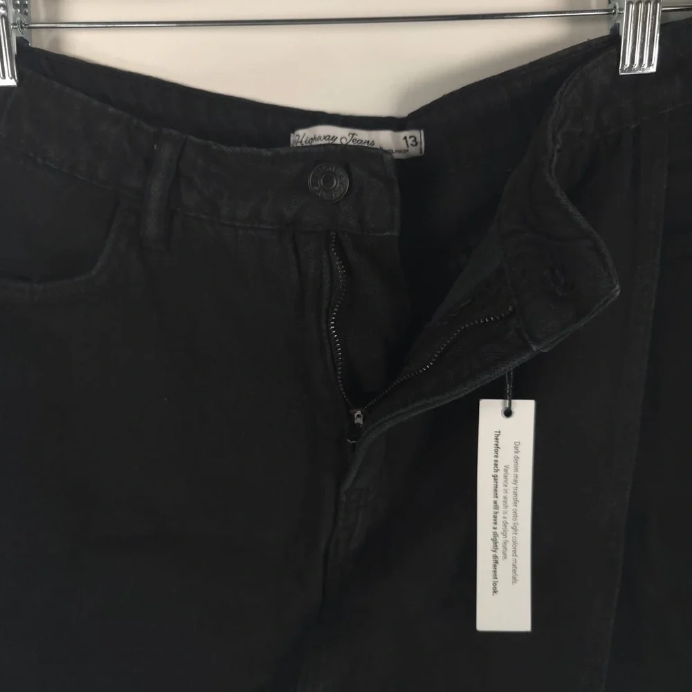 NWT HIGHWAY JEANS‎ Black Denim Faux Wrap Asymmetrical Cut Off Shorts Size 13